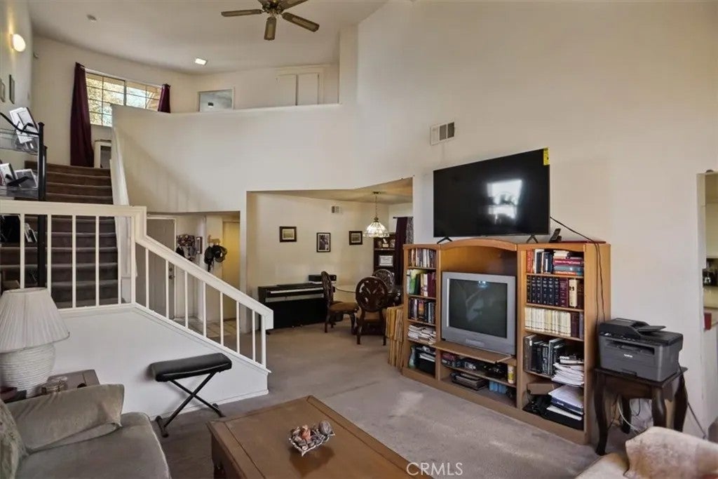 44943 16th East