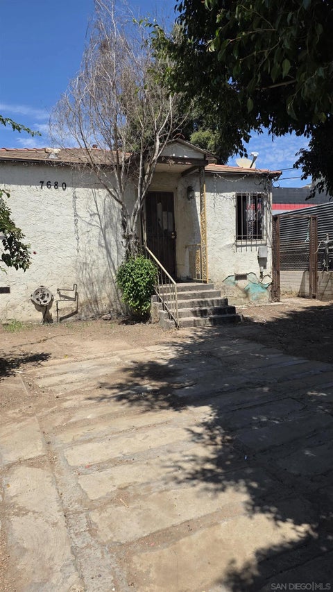 Photo of 7680 Lemon Ave, Lemon Grove, CA 91945 (MLS # 250046027)