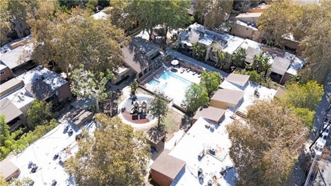 Photo of 18350 Hatteras ST #206, Tarzana, CA 91356 (MLS # SR26193582)