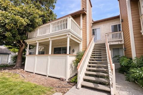 Photo of 2456 Pleasant Way #A, Thousand Oaks, CA 91362 (MLS # SR26056301)