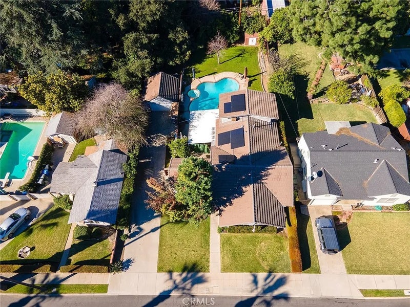 319 N Encinitas Avenue