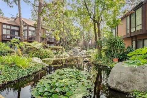 Photo of 14065 Bayside Dr, Norwalk, CA 90650 (MLS # RS25248039) Photo of 14065 Bayside Dr, Norwalk, CA 90650 (MLS # RS25248039)