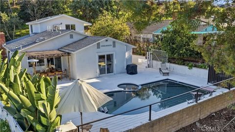 Photo of 26521 Via Gorrion, Mission Viejo, CA 92691 (MLS # OC26025653)