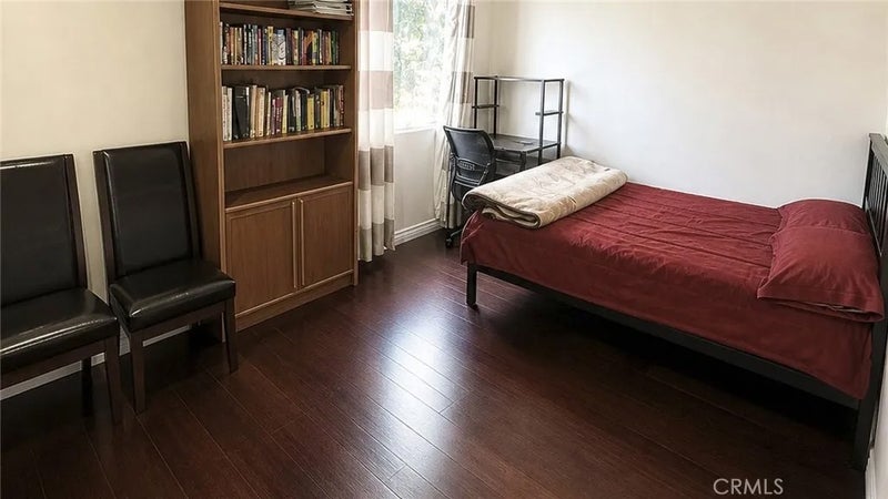 13934 Magnolia