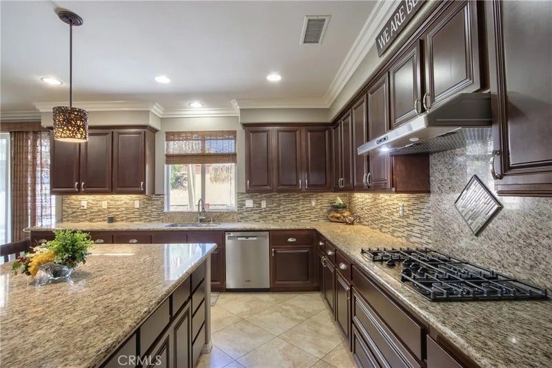 28483 Nautical Point Circle
