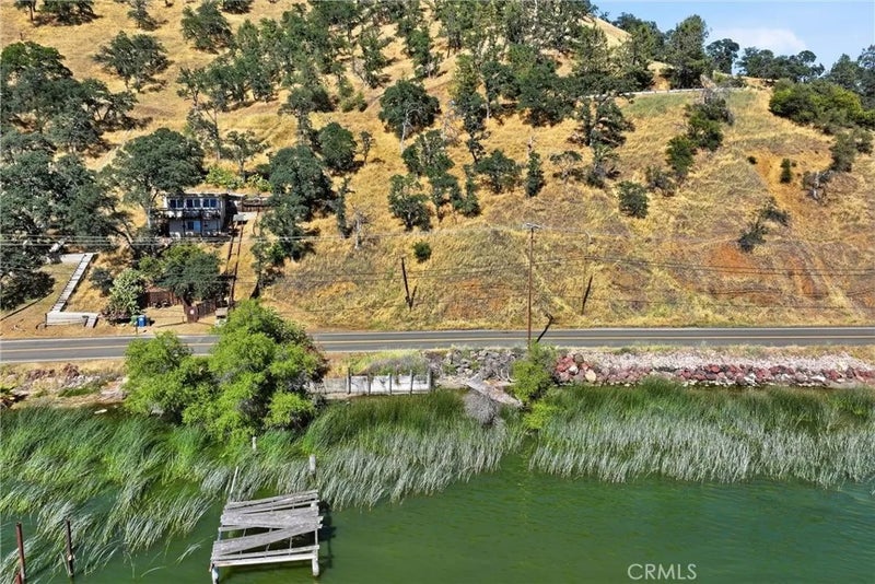 12690 Lakeshore