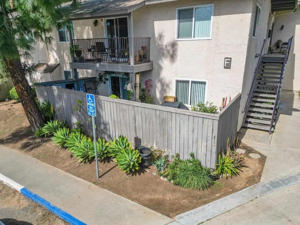 Photo of 240 W Lincoln Ave #39, Escondido, CA 92026 (MLS # NDP2601842)
