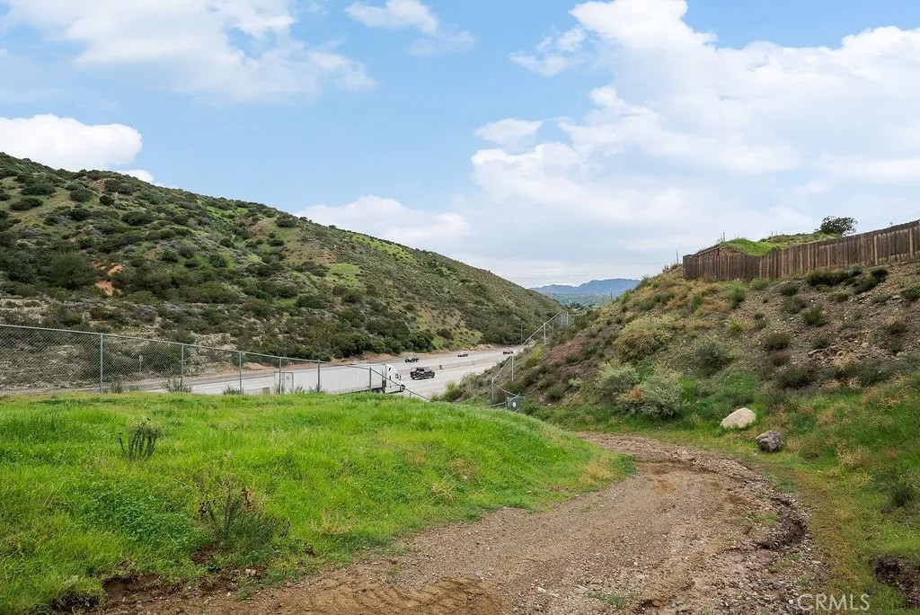 10200 Willow Springs