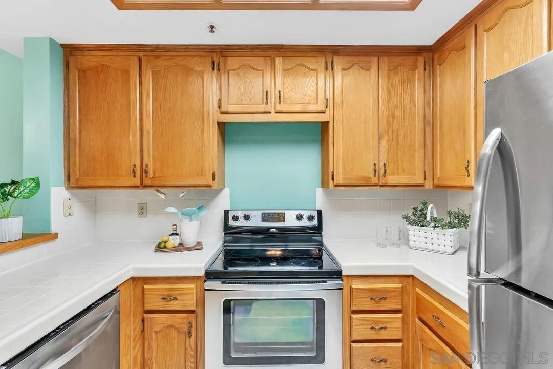 5895 Friars Rd 5213