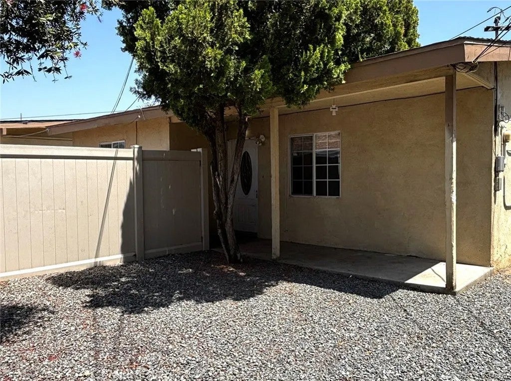 Photo of 8876 Cypress Avenue #3, Riverside, CA 92503 (MLS # IG26095873)