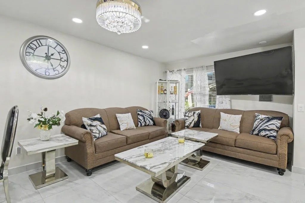 1508 Gustavo Street B