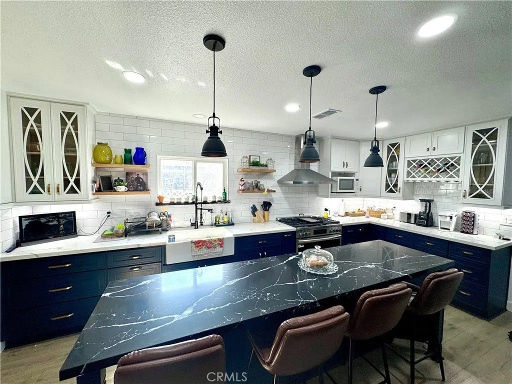 Photo of 7040 Barton St, San Bernardino, CA 92404 (MLS # CV25252191)