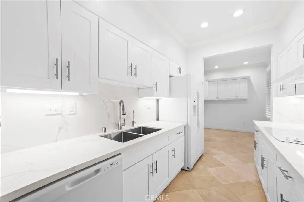 25422 Sea Bluffs Drive 204