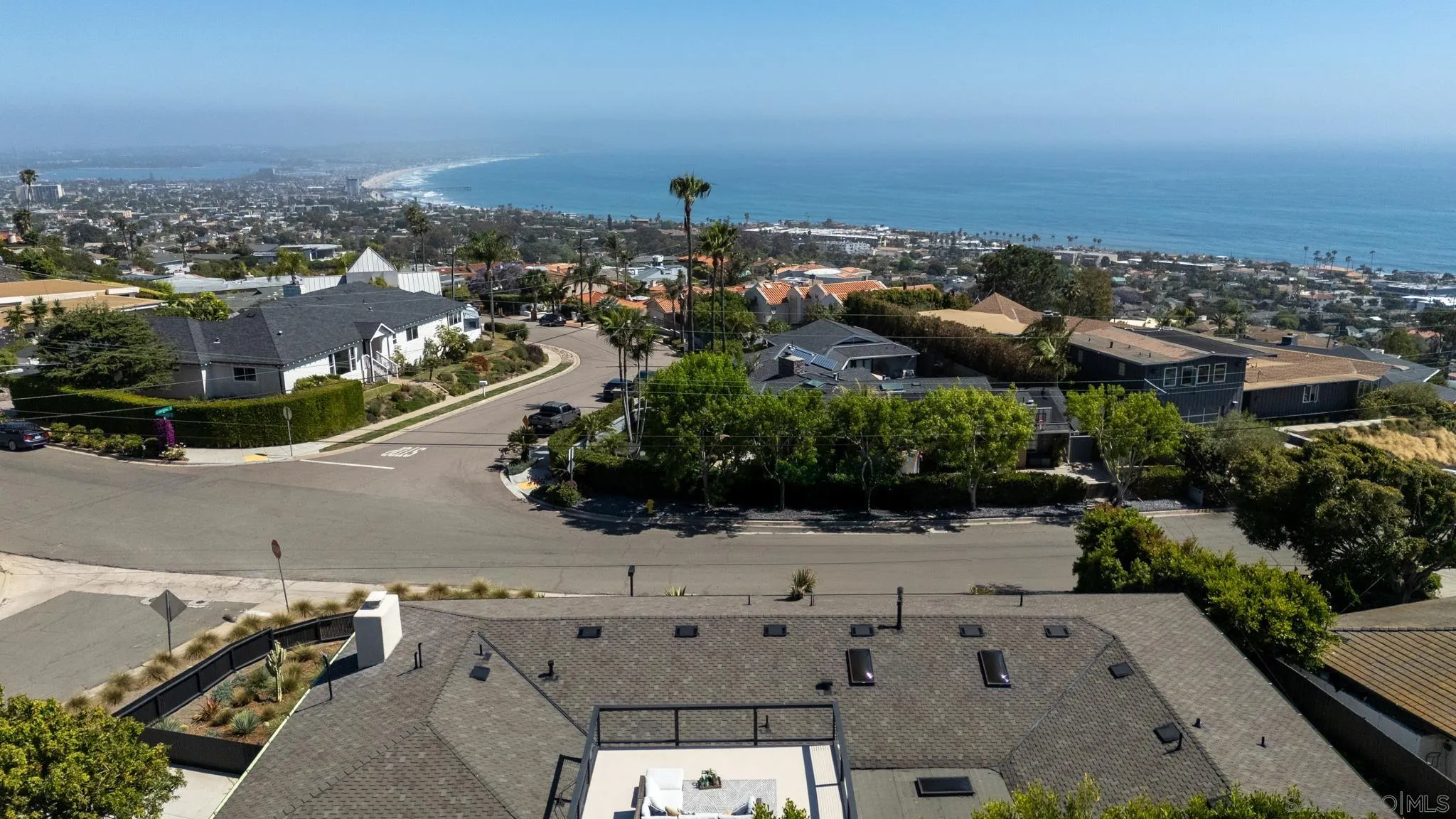 896 La Jolla Rancho Road