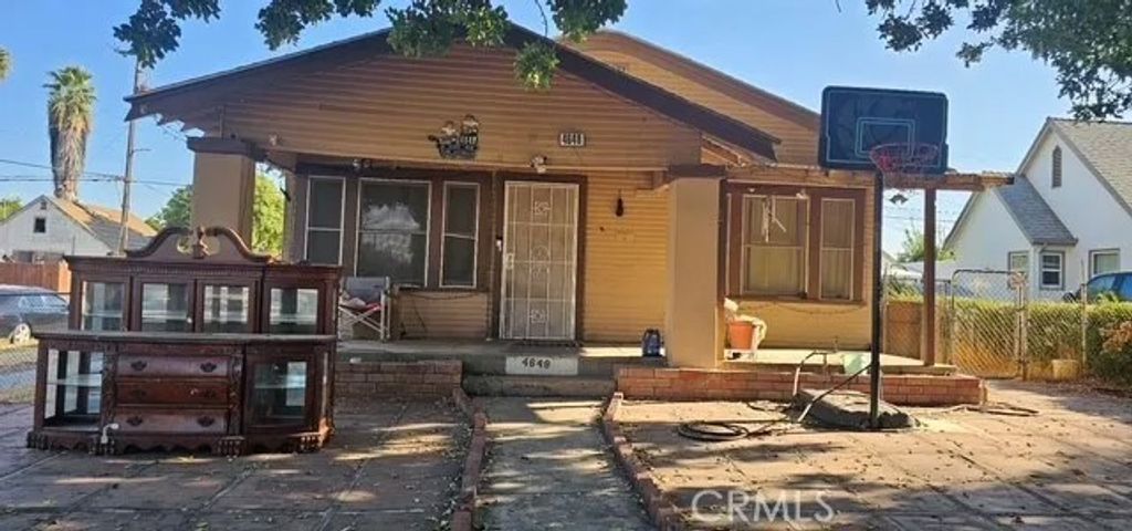 Photo of 4648 E Iowa Ave, Fresno, CA 93702 (MLS # SW26080787)