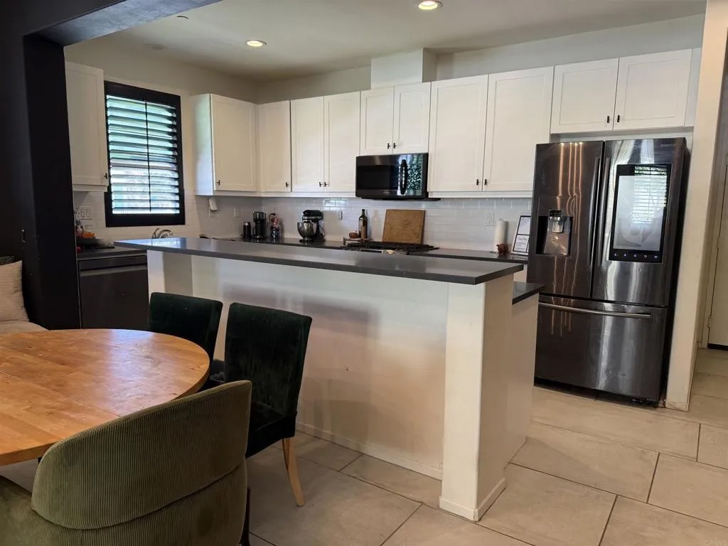 1294 Santa Victoria Road 2