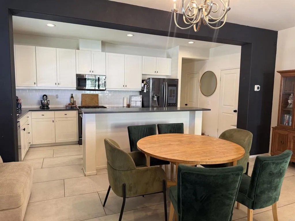 1294 Santa Victoria Road 2