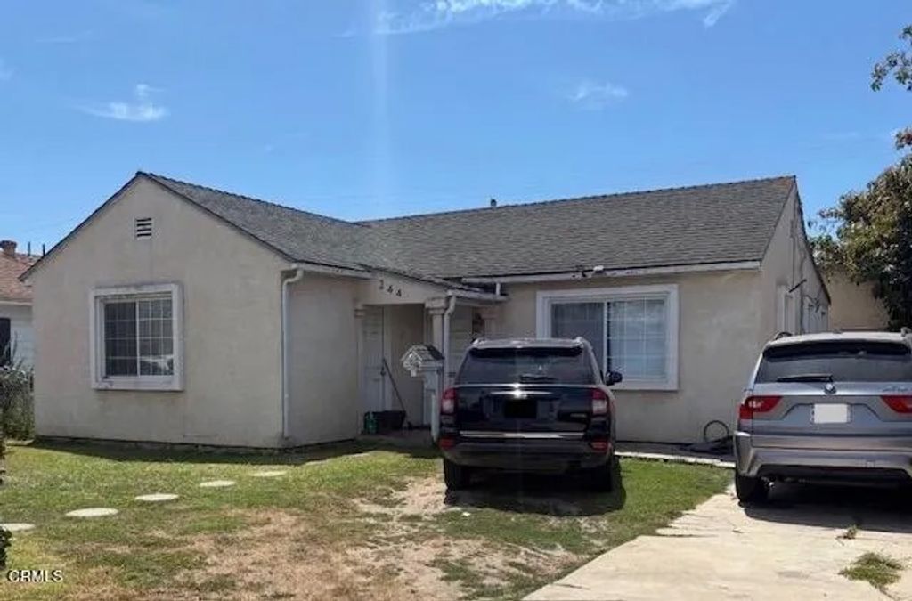 Photo of 244 E Birch Street, Oxnard, CA 93033 (MLS # V1-36232)