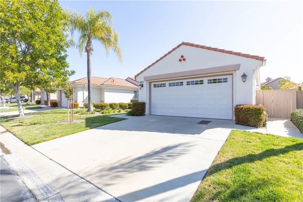 Photo of 40632 Corte Albara, Murrieta, CA 92562 (MLS # SW26024581)