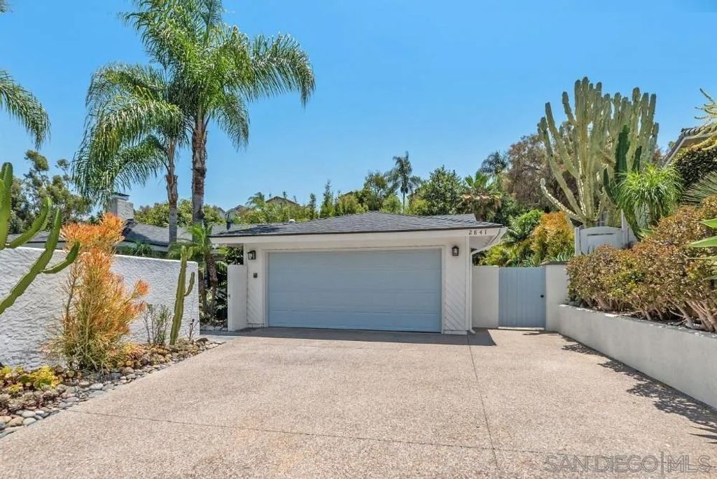 Photo of 2841 Cacatua St, Carlsbad, CA 92009 (MLS # 250041411)