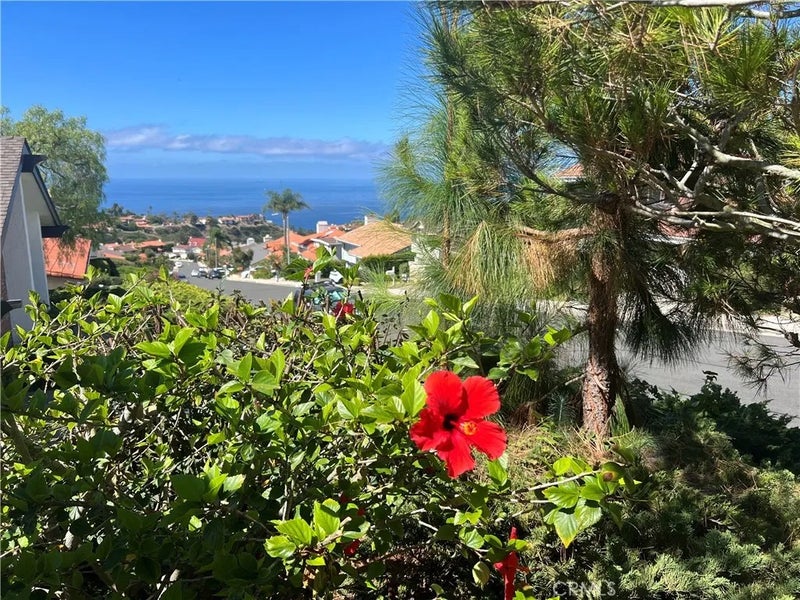 6802 Kings Harbor