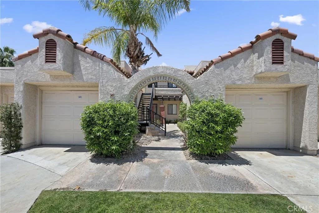 Photo of 2345 Cherokee Way #148, Palm Springs, CA 92264 (MLS # SR26096314)
