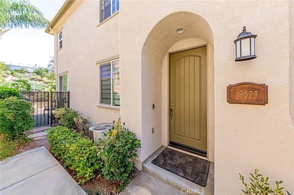 19523 Opal Lane