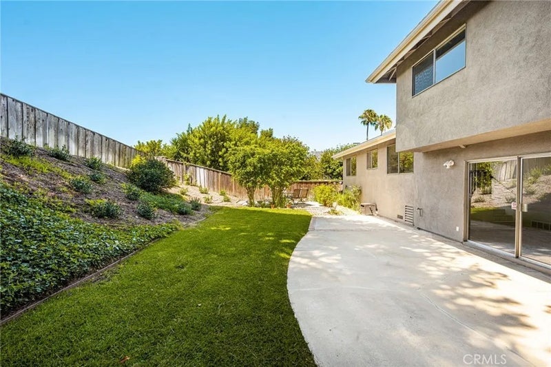 1877 Swan Circle