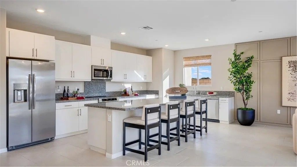 Photo of 14217 Rollins Street, Hesperia, CA 92345 (MLS # SW25267472)