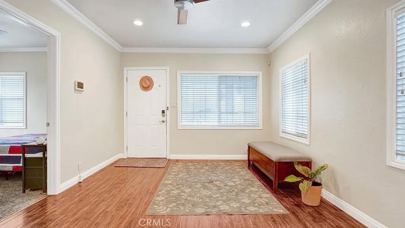 944 W Sepulveda Street