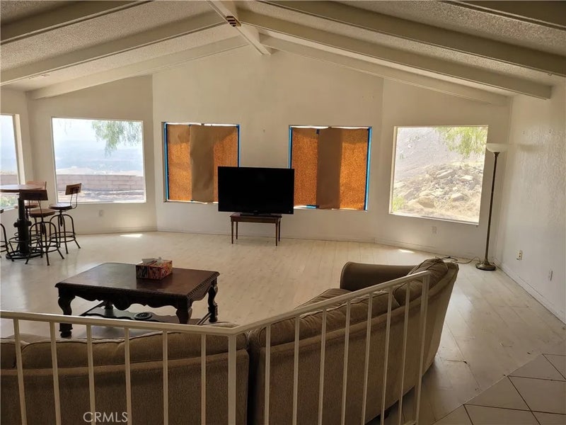 9350 Scenic Lane
