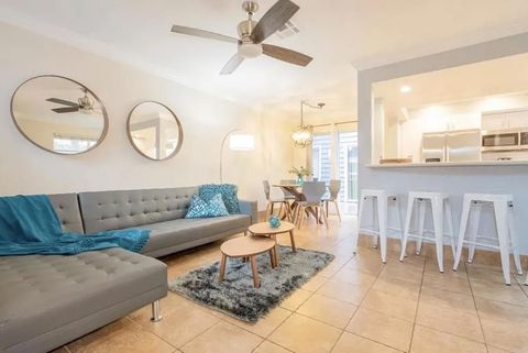 Photo of 1330 Reed Ave #2, San Diego, CA 92109 (MLS # PTP2602005)