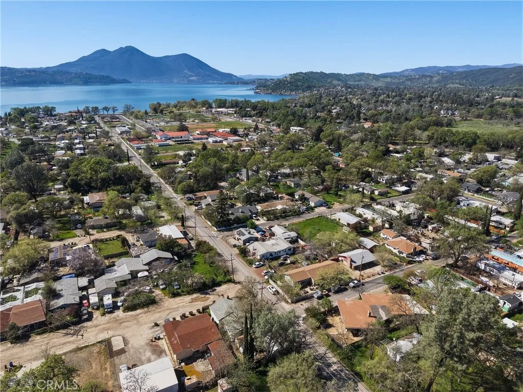 3676 Madrone