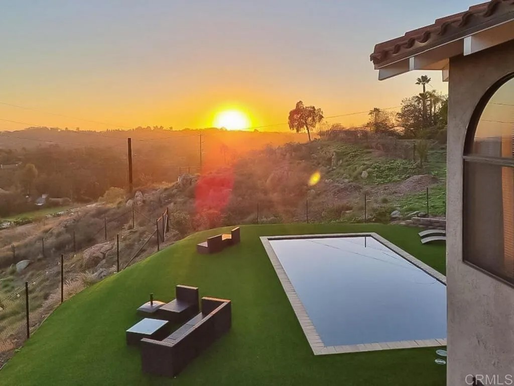 7087 Rancho Santa Fe View Court