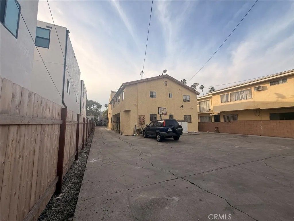 Photo of 732 N Kingsley Dr, Los Angeles, CA 90029 (MLS # SB26033924)