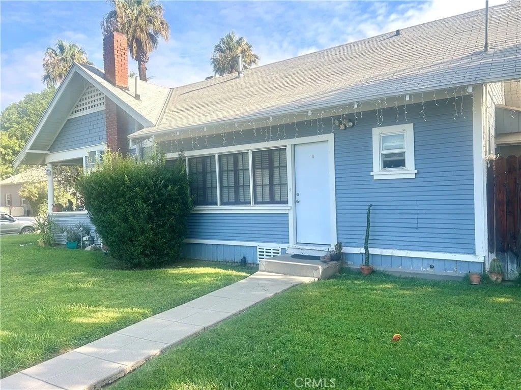 Photo of 4096 Pine St, Riverside, CA 92501 (MLS # TR26004050)