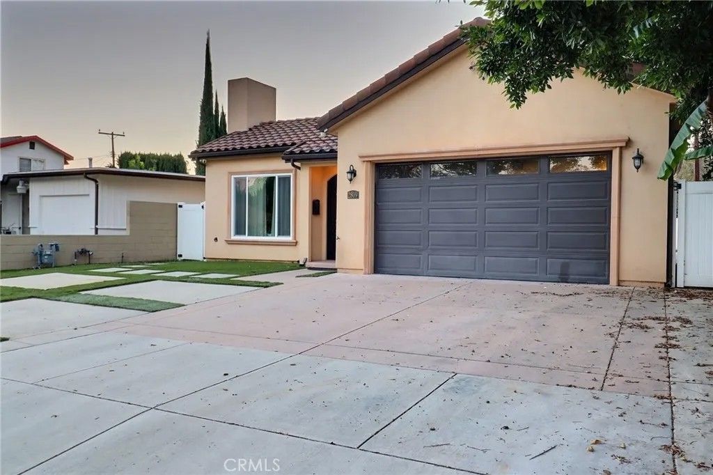 Photo of 2809 Weidermeyer Ave, Arcadia, CA 91006 (MLS # OC26018112)