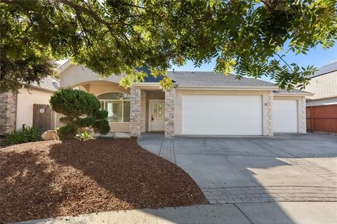 Photo of 38 Lobelia Court, Chico, CA 95973 (MLS # SN25246103) Photo of 38 Lobelia Court, Chico, CA 95973 (MLS # SN25246103)