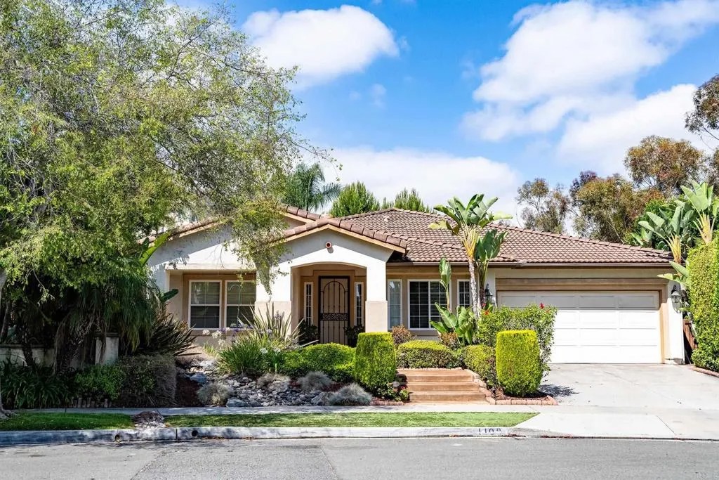 1100 Santa Delphina Avenue