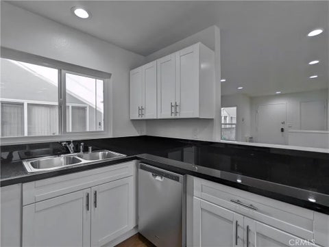 Photo of 1159 Linden Avenue #1, Glendale, CA 91201 (MLS # SR26213656)