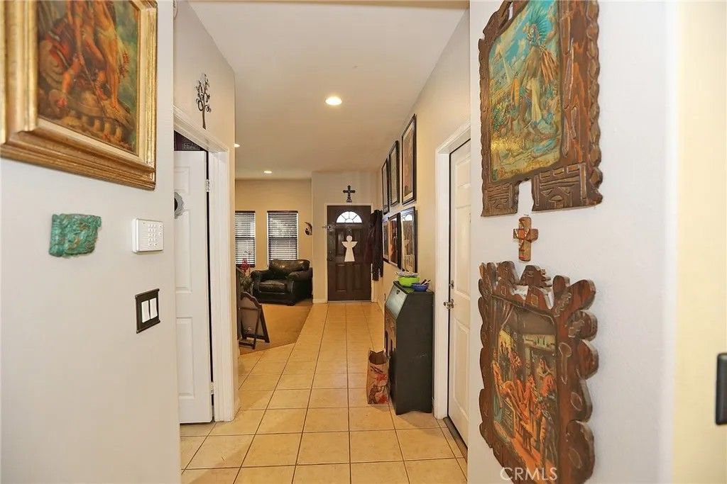 Photo of 1528 Las Palmas, Pomona, CA 91766 (MLS # CV26016293)