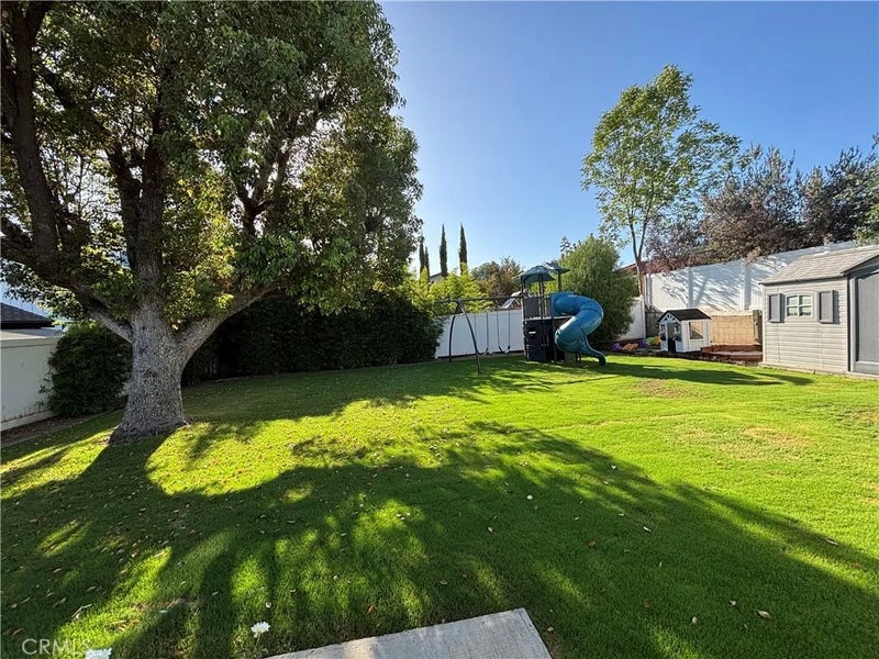 4411 Casa Loma
