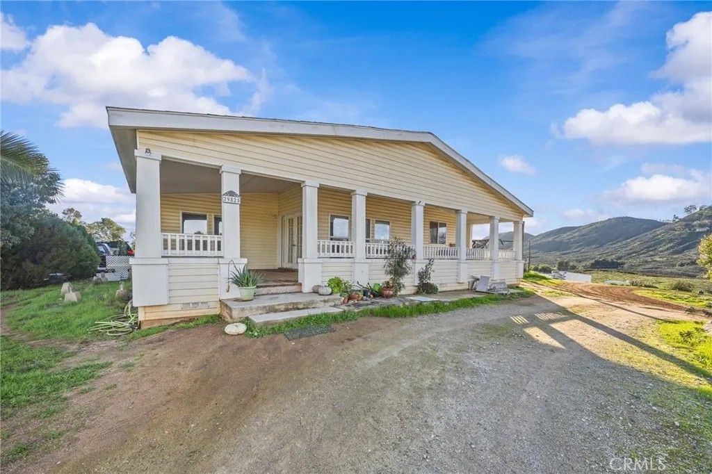 Photo of 29825 Porth Rd, Murrieta, CA 92563 (MLS # SW26014861)