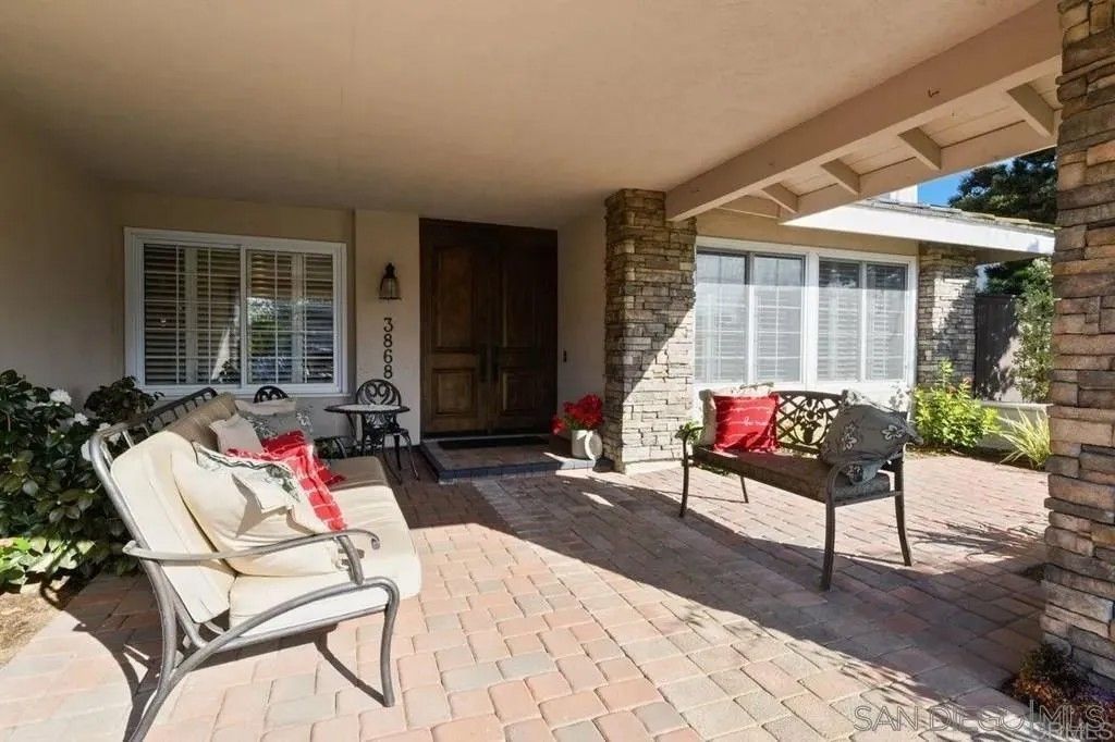 Photo of 3868 Avenida Feliz, Rancho Santa Fe, CA 92091 (MLS # 250045979)