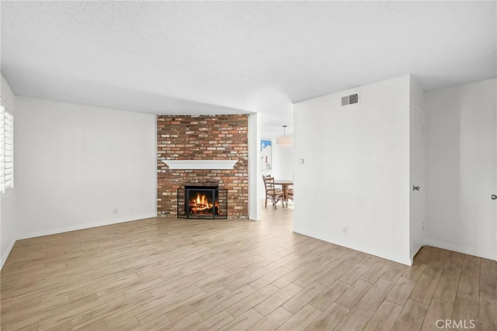 19843 Berkshire Lane