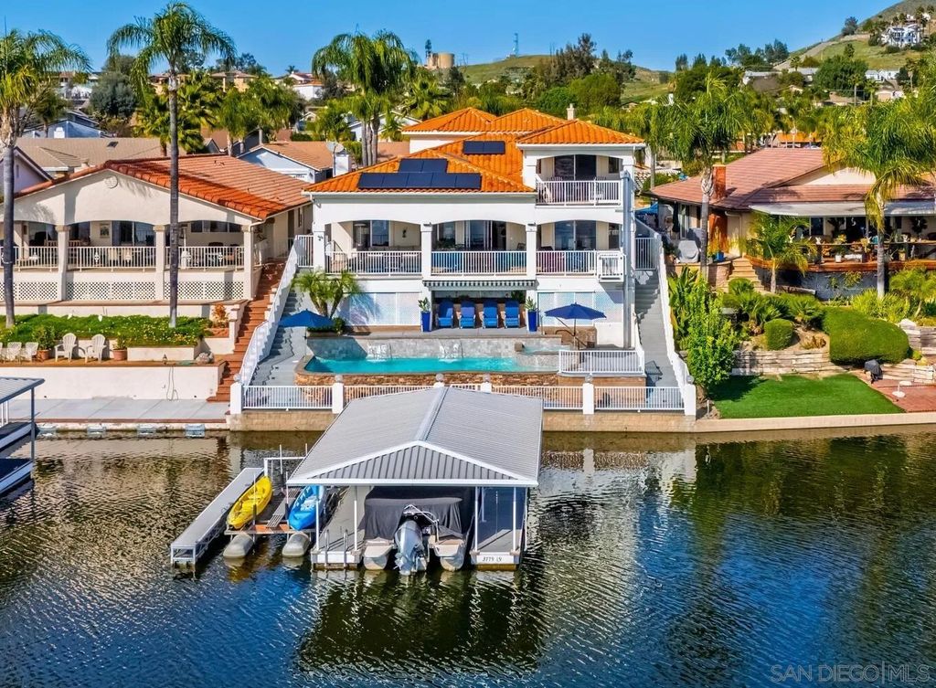 Photo of 30325 Cove View St, Canyon Lake, CA 92587 (MLS # 260010635)