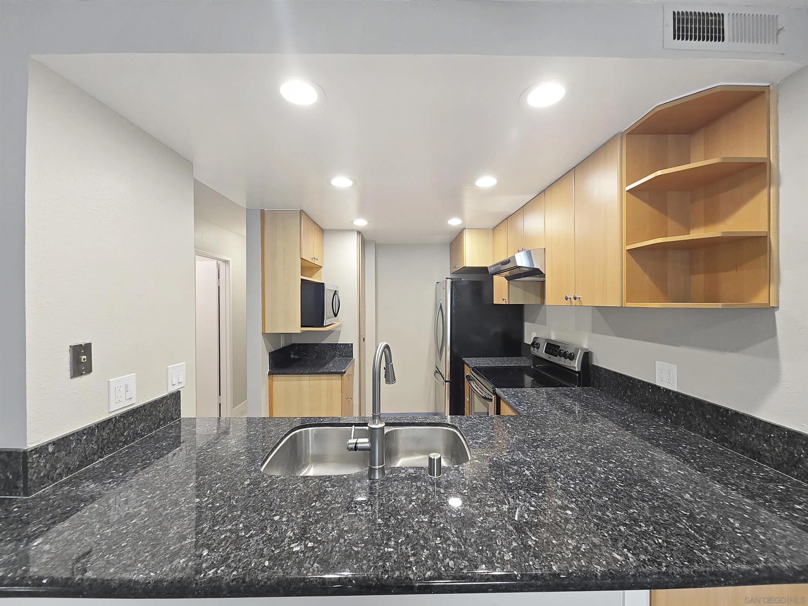 5440 Baltimore Dr 92