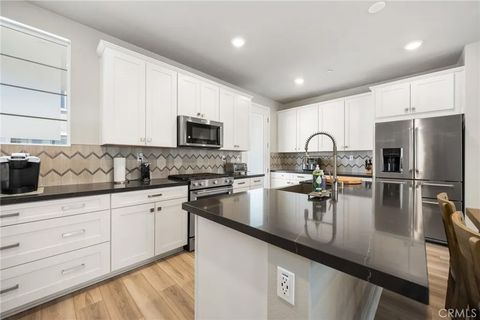 Photo of 1460 W Sunrise Lane, San Pedro, CA 90732 (MLS # PW26051405)