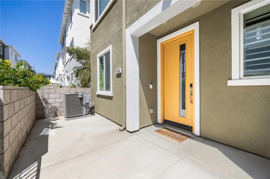 1460 W Sunrise Lane