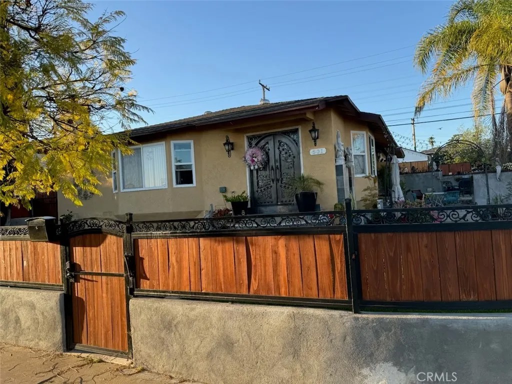 501 Almora Street